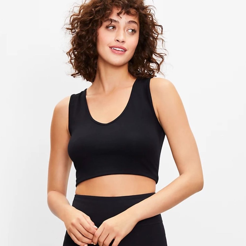Lou & Grey Essential V-Neck Bralette